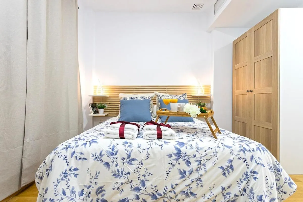 -Malagasunapts- Fashion Historical City Centre مالقة
